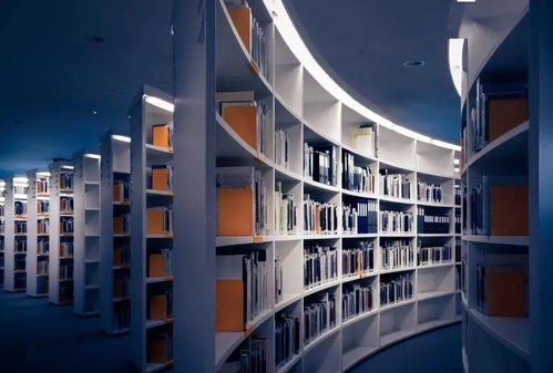 新課改背景下“四課一體”的智慧化實踐路徑 說課、講課、聽課、評課與互聯網科技創(chuàng)新的融合探索